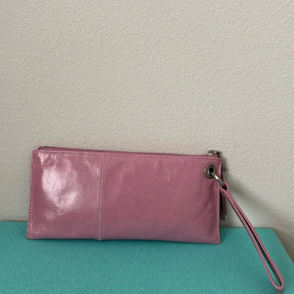 HOBO Vida Wristlet Lilac Rose